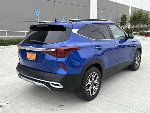 2023 Kia Seltos EX