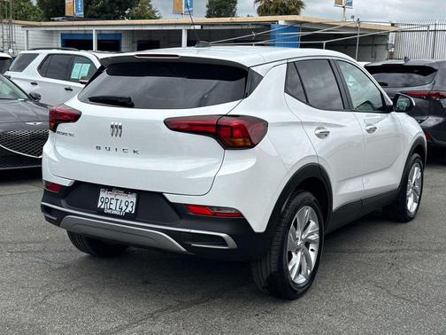 Summit White 2025 Buick Encore GX Preferred