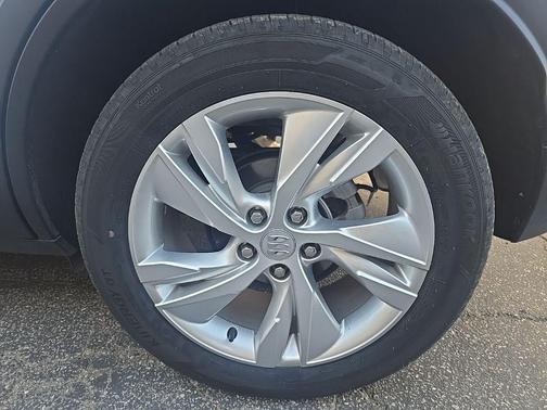 Summit White 2025 Buick Encore GX Preferred
