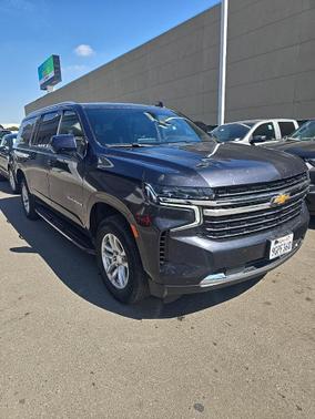 2023 Chevrolet Suburban LT