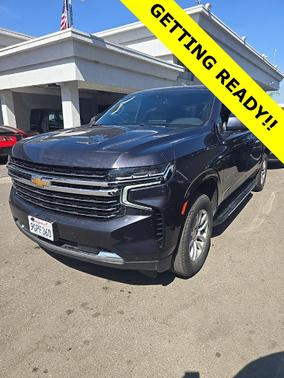 2023 Chevrolet Suburban LT