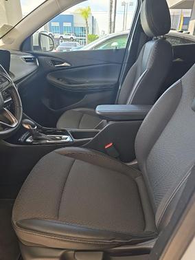 Summit White 2025 Buick Encore GX Preferred