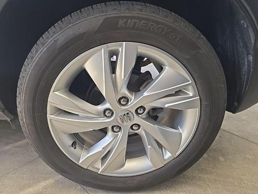 Summit White 2025 Buick Encore GX Preferred