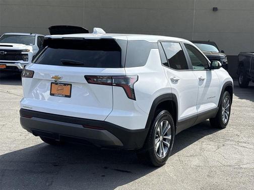 Summit White 2025 Chevrolet Equinox 1LT