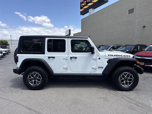 Bright White Clearcoat 2025 Jeep Wrangler Rubicon