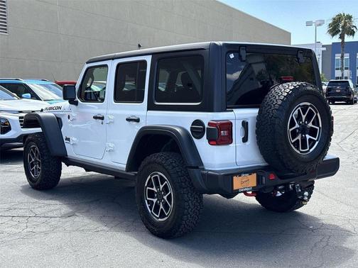 Bright White Clearcoat 2025 Jeep Wrangler Rubicon