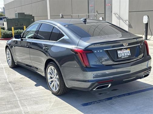 2022 Cadillac CT5 Luxury