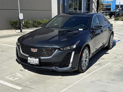 2022 Cadillac CT5 Luxury