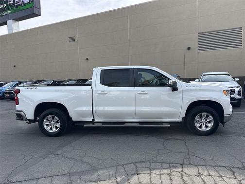 Summit White 2024 Chevrolet Silverado 1500 LT