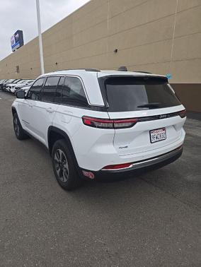 2022 Jeep Grand Cherokee 4xe Base