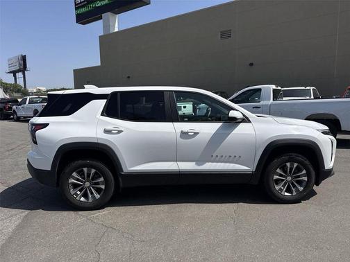 Summit White 2025 Chevrolet Equinox 1LT