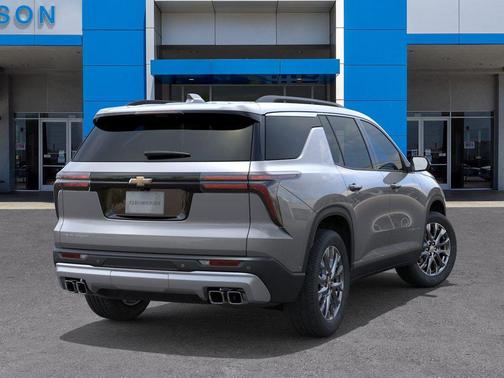 Sterling Gray Metallic 2026 Chevrolet Traverse LT
