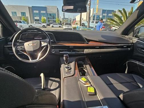 2023 Cadillac Escalade ESV Luxury