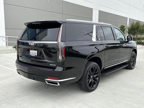 2023 Cadillac Escalade ESV Luxury