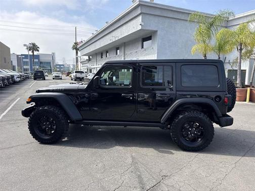 Black Clearcoat 2025 Jeep Wrangler Willys
