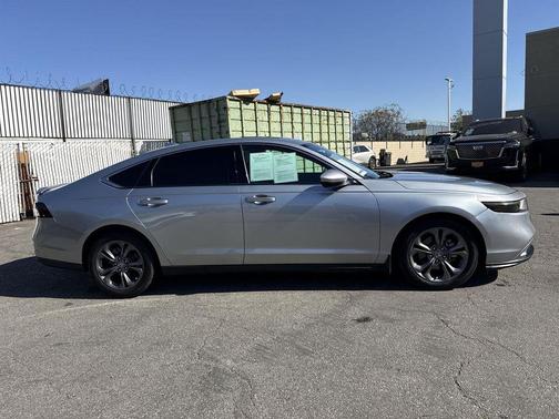 Crystal Black Pearl 2024 Honda Accord EX