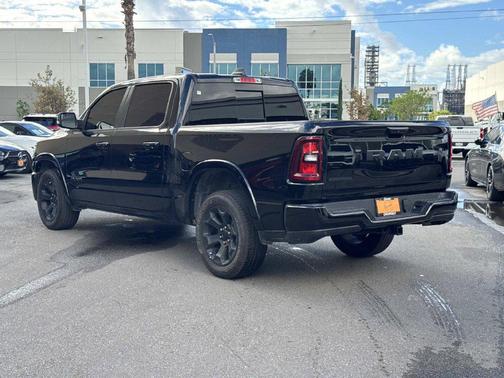 Diamond Black Crystal Pearlcoat 2025 RAM 1500 Big Horn/Lone Star