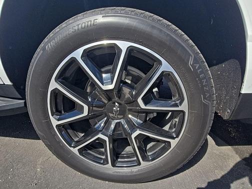 2023 Chevrolet Tahoe 4WD RST