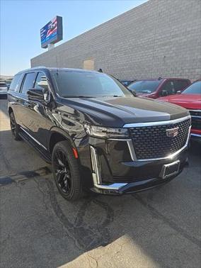 2023 Cadillac Escalade ESV Luxury