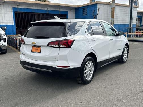 Summit White 2023 Chevrolet Equinox 1LT