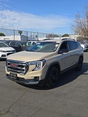 2022 GMC Terrain AWD AT4