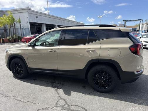 2022 GMC Terrain AWD AT4