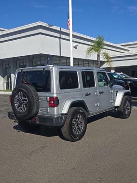 2024 Jeep Wrangler 4-Door Sahara 4x4