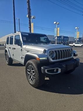 2024 Jeep Wrangler 4-Door Sahara 4x4