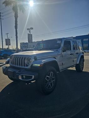 2024 Jeep Wrangler 4-Door Sahara 4x4