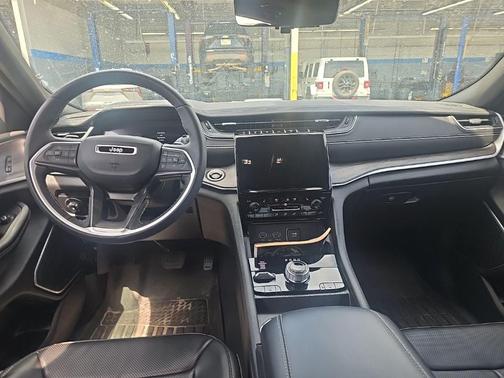 Bright White Clearcoat 2024 Jeep Grand Cherokee 4xe Anniversary Edition