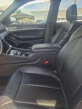 Bright White Clearcoat 2024 Jeep Grand Cherokee 4xe Anniversary Edition