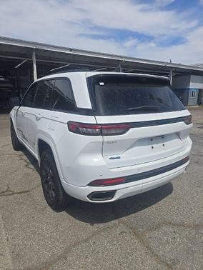 Bright White Clearcoat 2024 Jeep Grand Cherokee 4xe Anniversary Edition