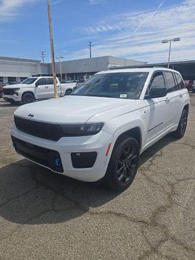 Bright White Clearcoat 2024 Jeep Grand Cherokee 4xe Anniversary Edition