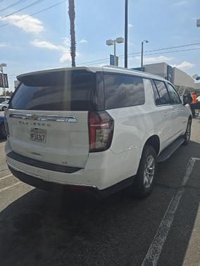 2023 Chevrolet Suburban LT