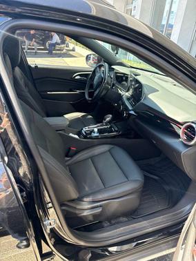 Mosaic Black Metallic 2024 Chevrolet Trax FWD 2RS