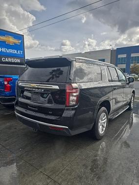 2024 Chevrolet Suburban LT