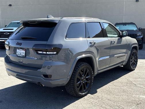 2020 Jeep Grand Cherokee Altitude
