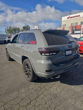 2020 Jeep Grand Cherokee Altitude
