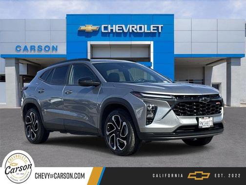 Sterling Gray Metallic 2024 Chevrolet Trax FWD 2RS