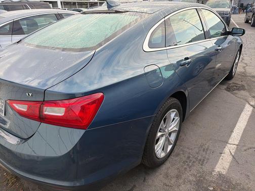 Lakeshore Blue Metallic 2025 Chevrolet Malibu FWD 1LT