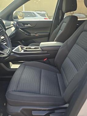 Summit White 2025 Chevrolet Equinox 1LT