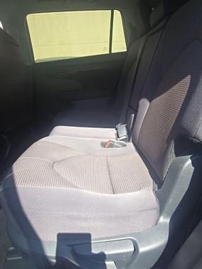 Magnetic Gray Metallic 2025 Toyota Highlander LE