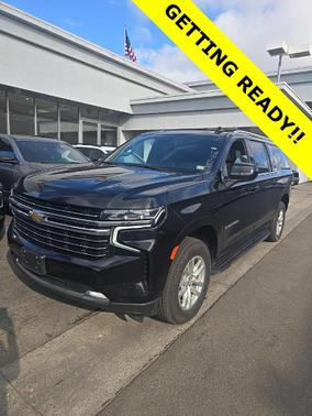 2024 Chevrolet Suburban LT