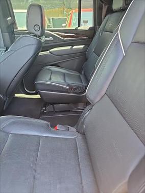 2023 Cadillac Escalade ESV Premium Luxury