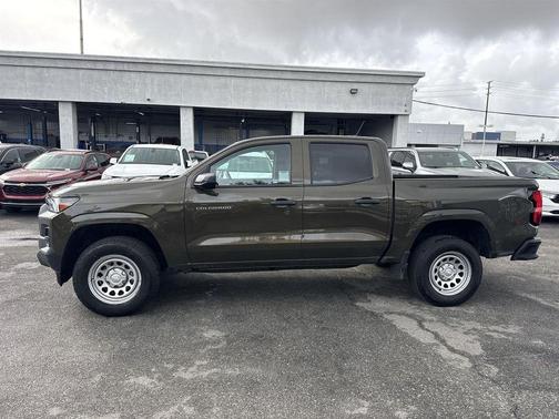 2024 Chevrolet Colorado WT