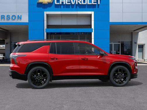 Radiant Red Tintcoat 2026 Chevrolet Traverse RS