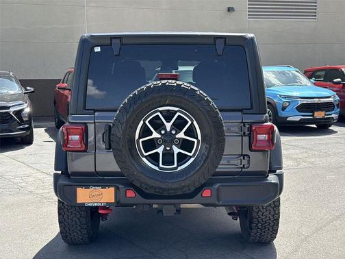 Granite Crystal Metallic Clearcoat 2025 Jeep Wrangler Rubicon