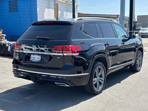Deep Black 2019 Volkswagen Atlas 3.6L SE w/Technology