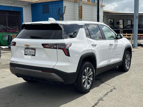 Summit White 2025 Chevrolet Equinox 1LT