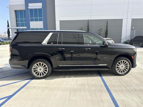 2024 Cadillac Escalade ESV Premium Luxury